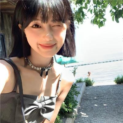 参加恋综后大小姐马甲藏不住了